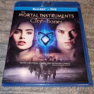 The Mortal Instruments: City of Bones (Two Disc Combo: Blu-ray / DVD + UltraViol